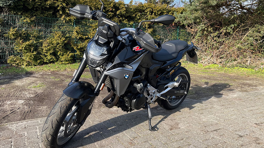 BMW F900R